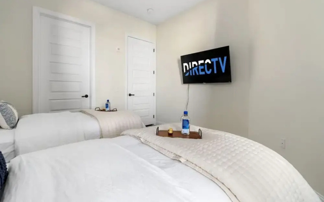 Premium 2BR at Luxe23