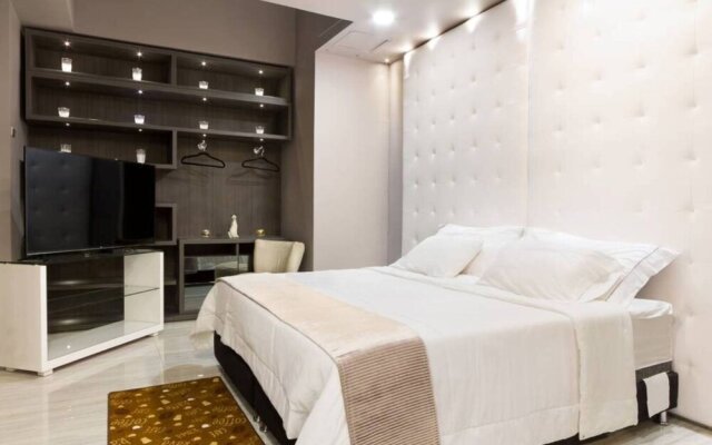 Ultra Luxury 2 Bed Loft in Lleras