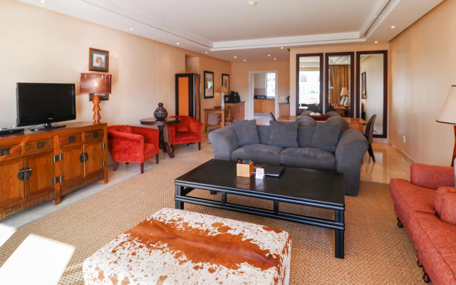 Waterfront Village Aparthotel