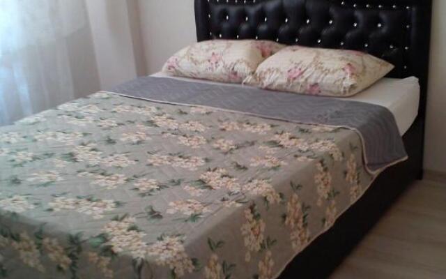 C.C Home Sui̇t Apart