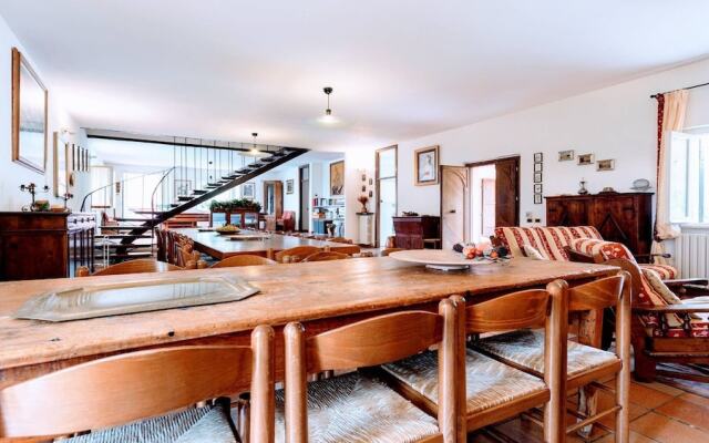 Villa Vallocchia - sleeps 18. Exclusive pool/grounds. Spoleto 10 mins. Rome 1 hr
