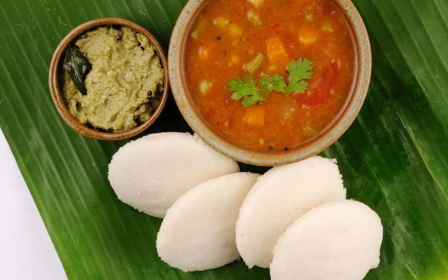 Edition O 30035 Esthell near Malar Hospital