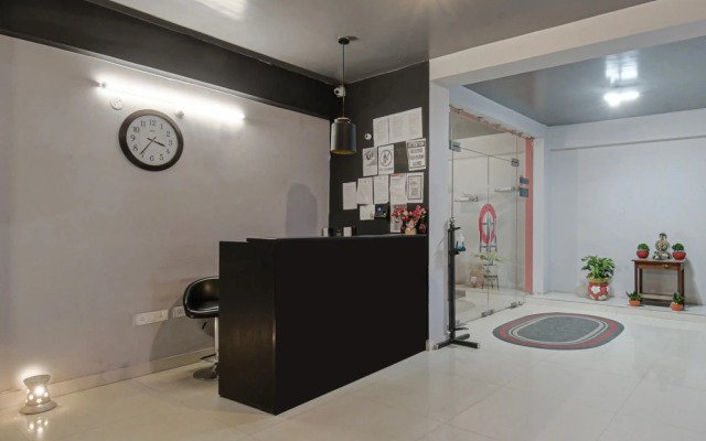 Super OYO Flagship Ag Colony