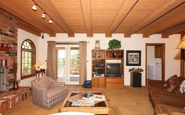 Cozy Bear Lair by Big Bear VR