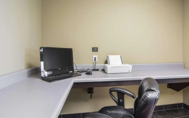 Quality Inn & Suites Thompson
