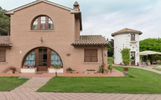 Thyme apt With Shared Pool