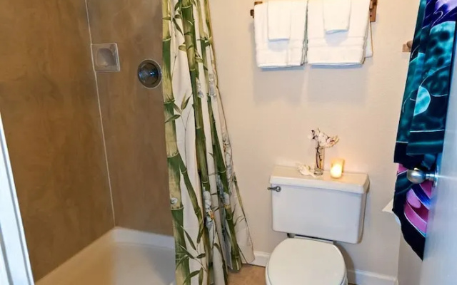 Sandpiper 121B - studio Br Condo
