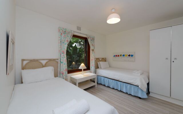 San Lameer Villa Rentals 3008