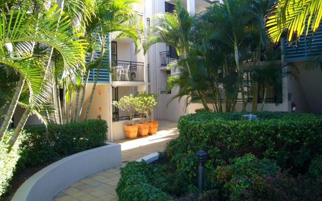 Spring Hill Mews Apartments