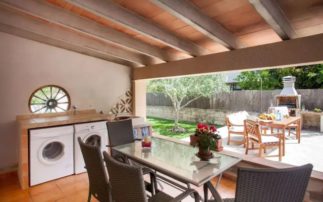 Roses in Alc dia With 4 Bedrooms and 2 Bathrooms - Villas_and_Bungalows in Alcudia - Photo 5
