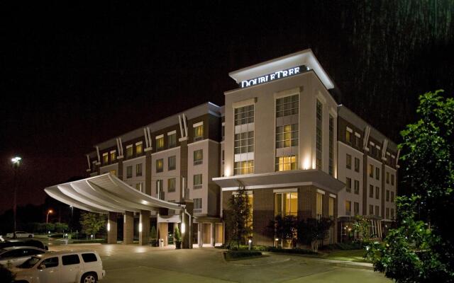 DoubleTree by Hilton Hotel Baton Rouge