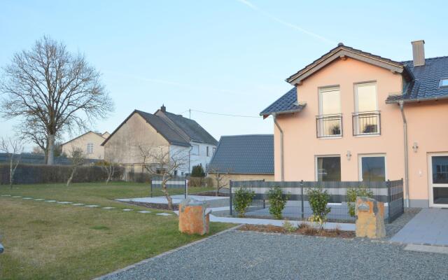 Comfortable Holiday Home in Ellscheid with Garden