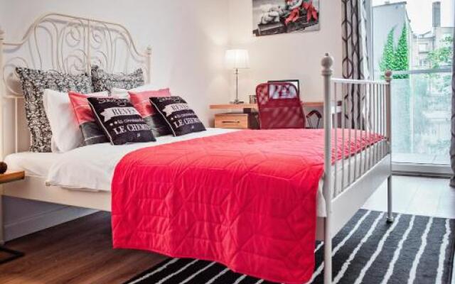 Apartamenty Homely Place 8 - Parking
