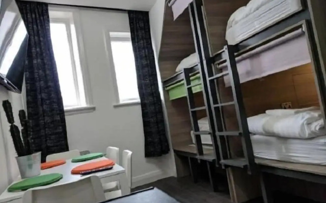 Kapsule Apartments