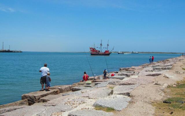 Courtyard #223 Condo