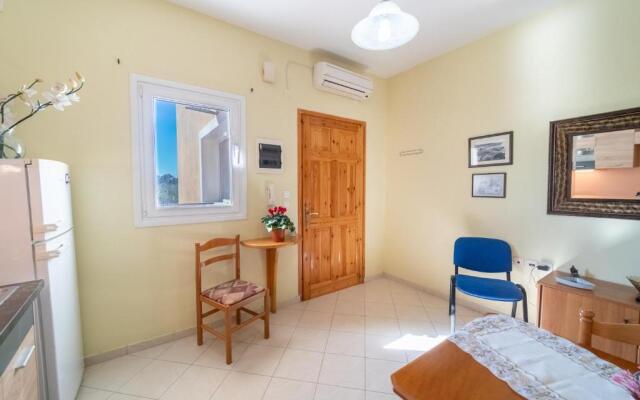 Afrodite Lefkimmi Apartment 1