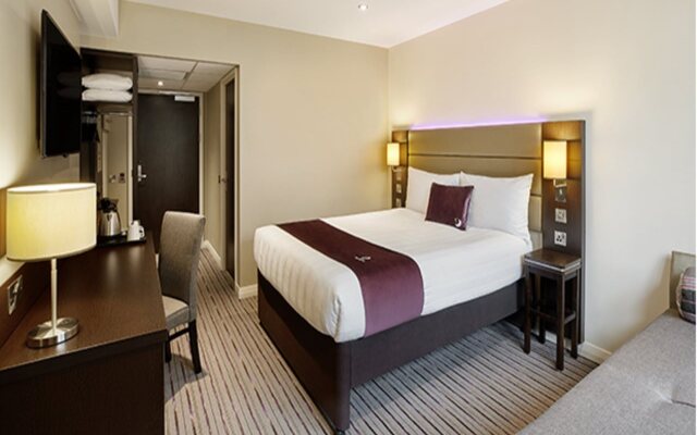 Premier Inn Buckingham Hotel