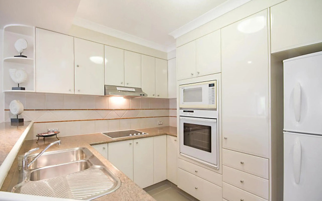 ULTIQA Burleigh Mediterranean Resort