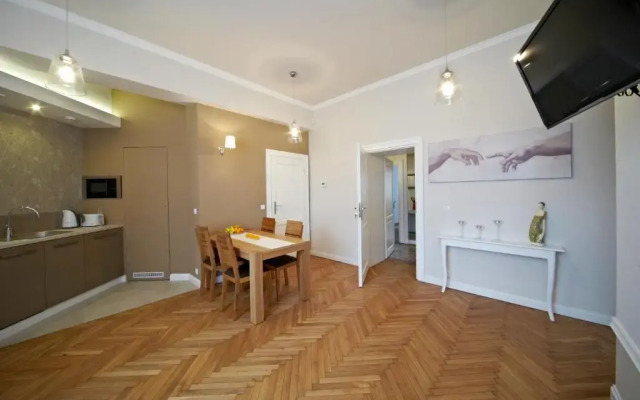 MOKO Apartments