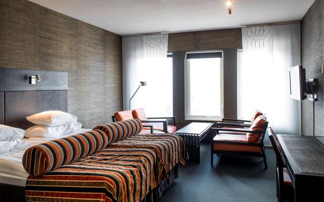 Best Western Plus John Bauer Hotel
