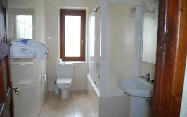 Hostal Ayestaran I