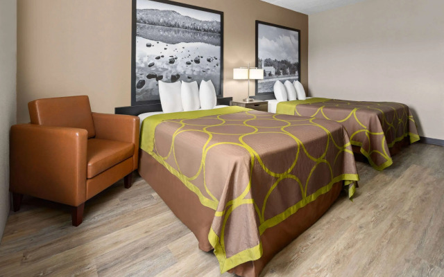 Super 8 by Wyndham Henrietta/Rochester Area