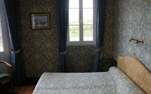 Auberge De La Sarthe