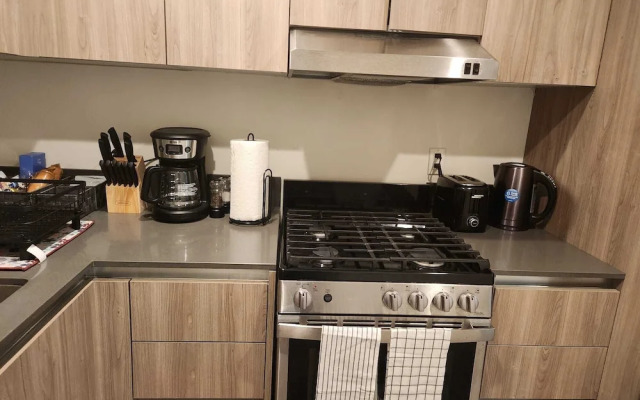 Urban Chic Apart-Hotels in Central LA