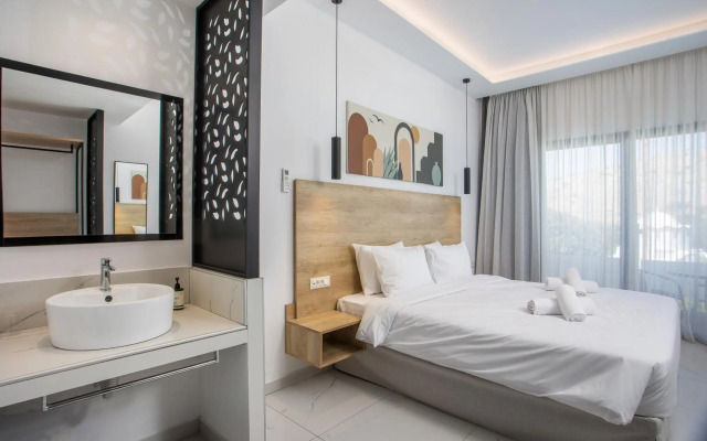 Aiora Aqua Resort