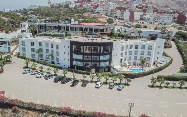 DWO Mira Palace