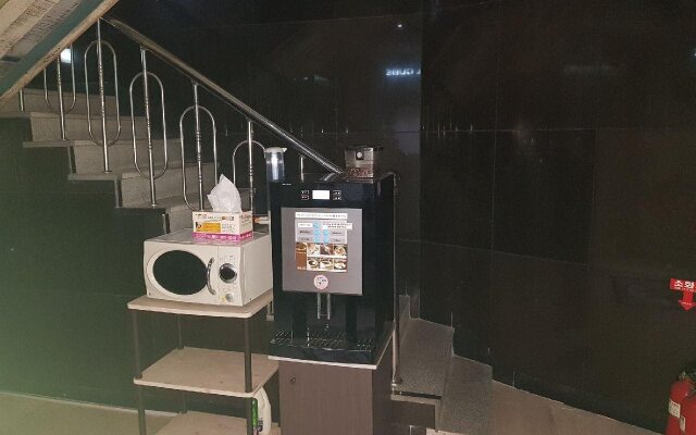 Hotel Cube
