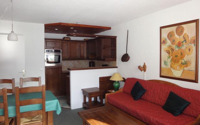 Enticing Apartment in Méribel with Balcony