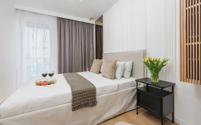 Lumina luxury 4-rooms apart with parking