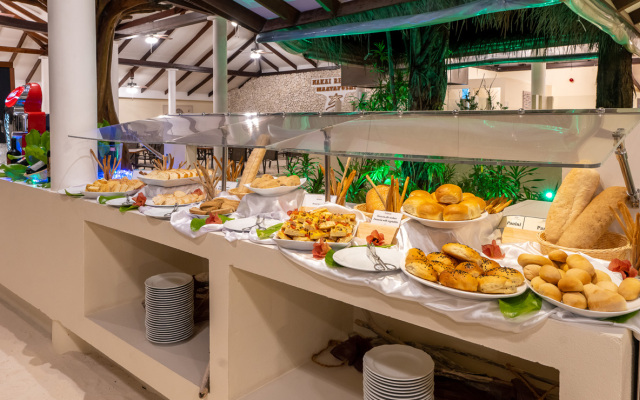 NAKAI Maayafushi Resort