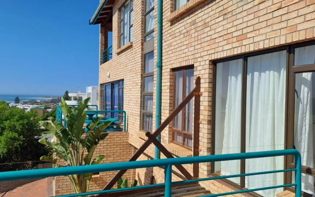 Villa @ 19 Palm with spectacular sea views