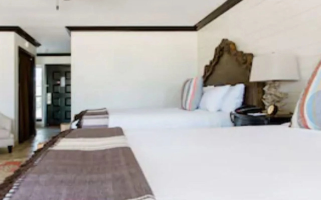 Hillside Boutique Hotel