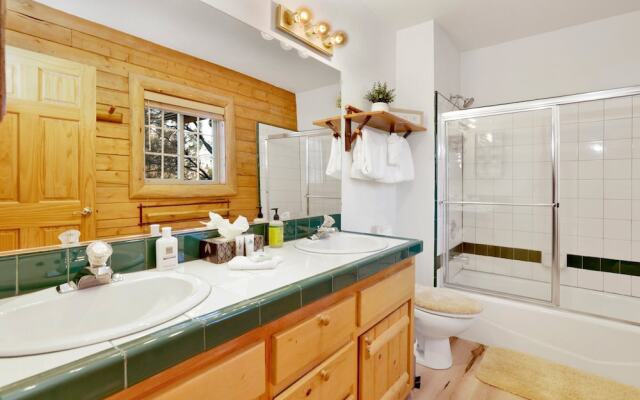 Crescenta Pines LOG Cabin #2346