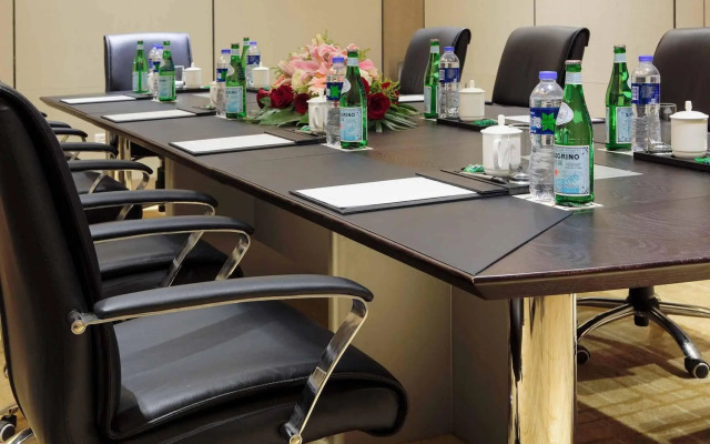 Pullman Anshan Time Square