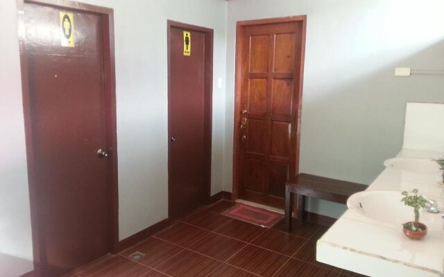 Lola Charing Pension