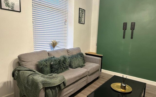 Beautiful 2-bed House in Bridgend