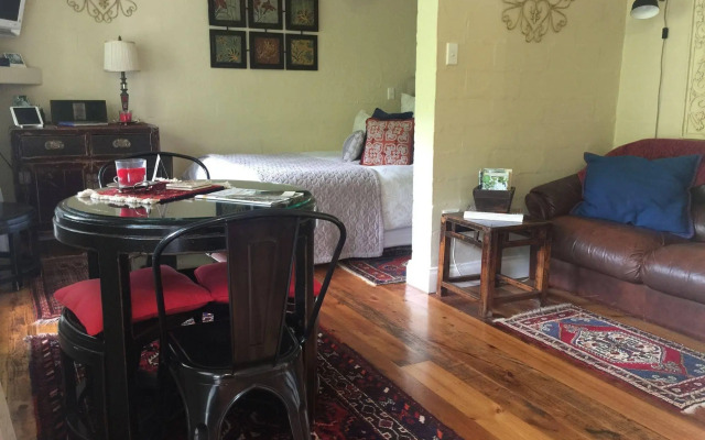 Brentwood Accommodation
