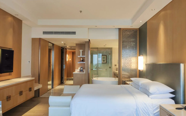 JW Marriott Sanya Dadonghai Bay Hotel