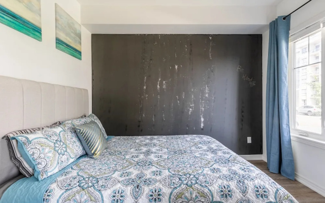 GLOBALSTAY. Waterfront 5BR Townhouse. Private HOT TUB, Gym, Sauna