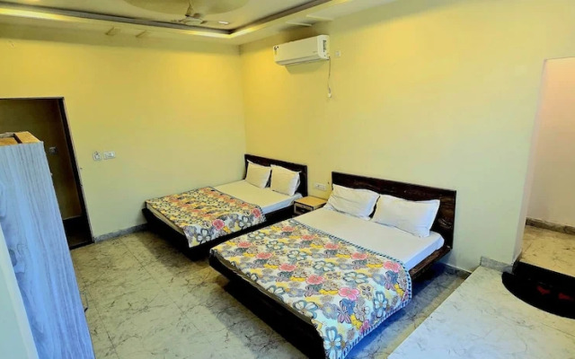 Sunrise Hotel & Restaurant