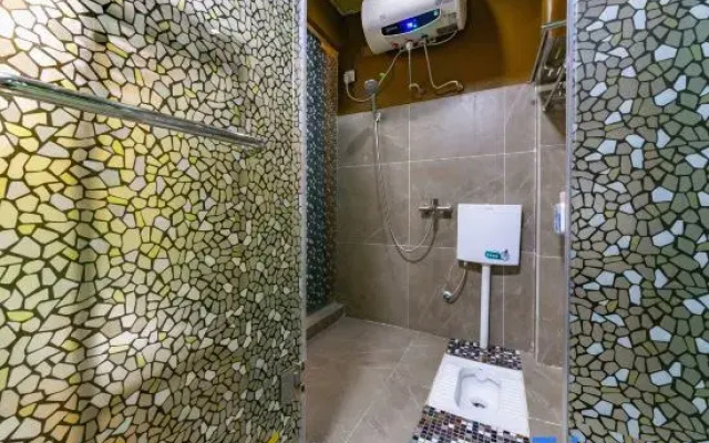 Yujian Apartment (Nanning Fuxing Food Street Dongfang Plaza)