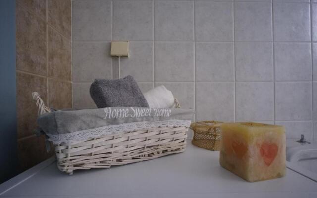 Sunny Sea-View Apartment in Halepa