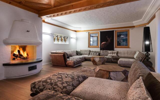 Designferienhaus Luxus Bergchalet XXL Ski In-Out Snow Space Wagrain Flachau