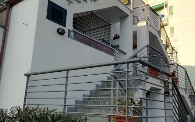 Comfortable attic with parking space in Chiavari