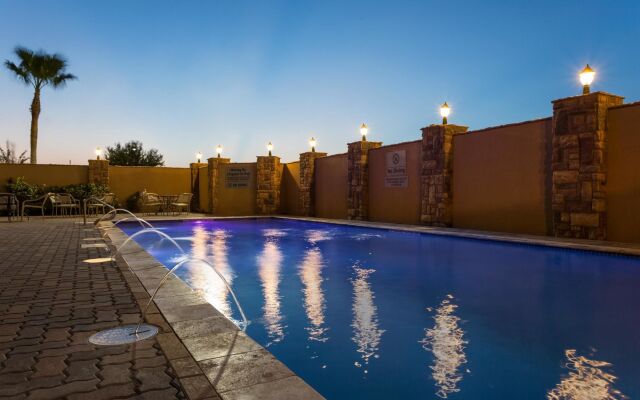 Hampton Inn & Suites Mission