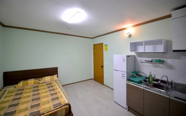 Jirisan Valley Pension